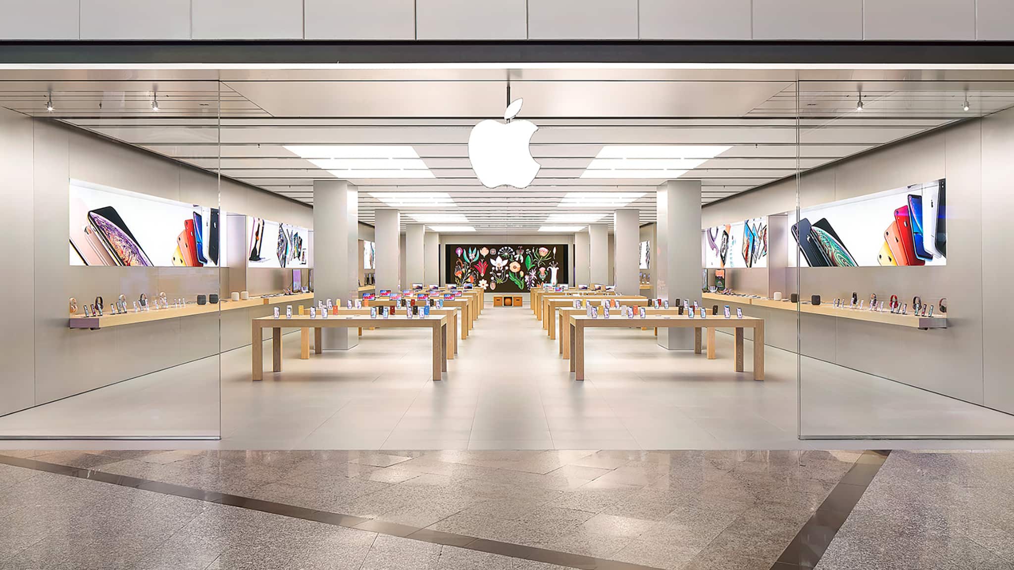 Apple at La Cañada