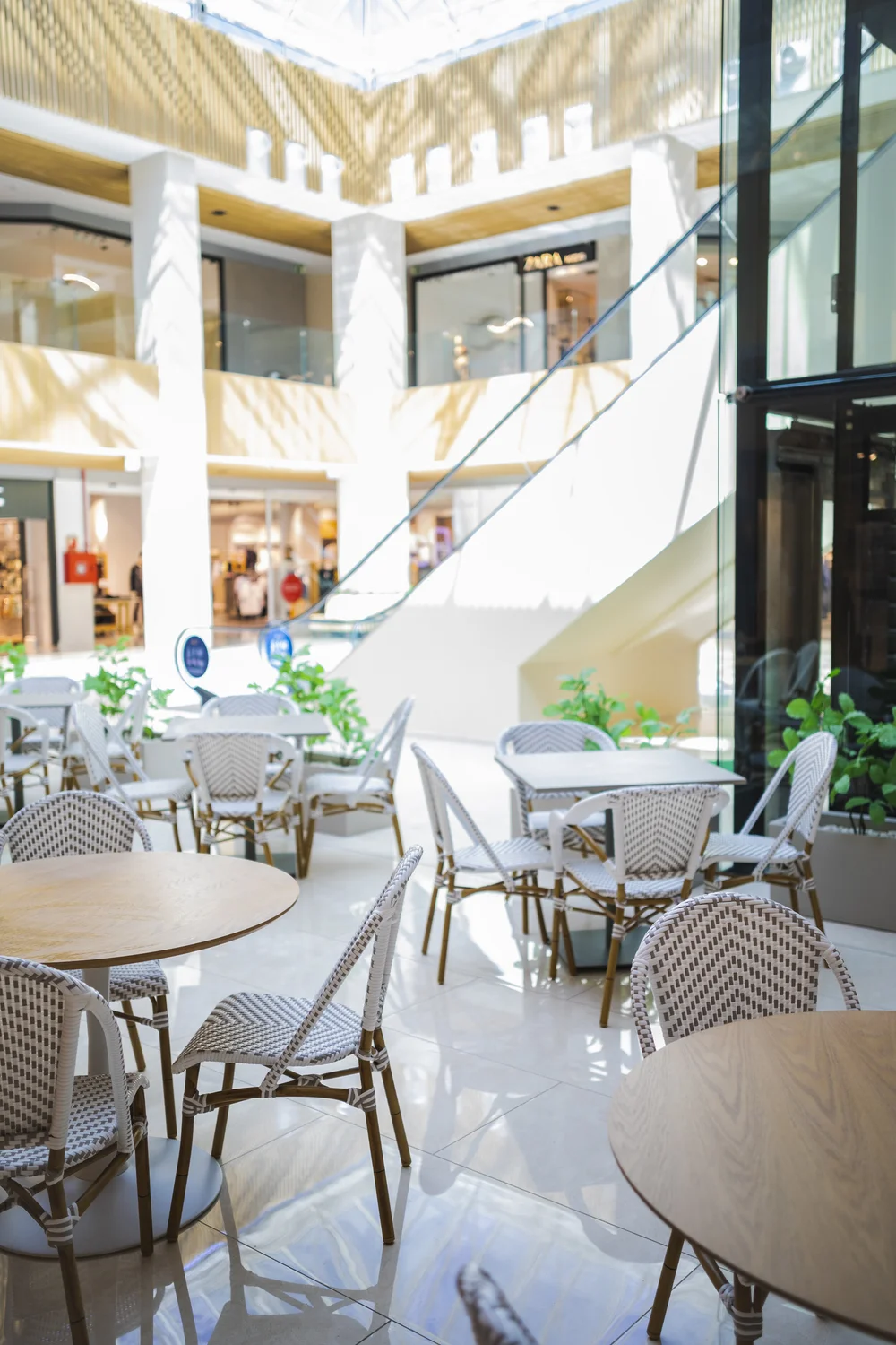 Coffee or rest area near Marina Banús