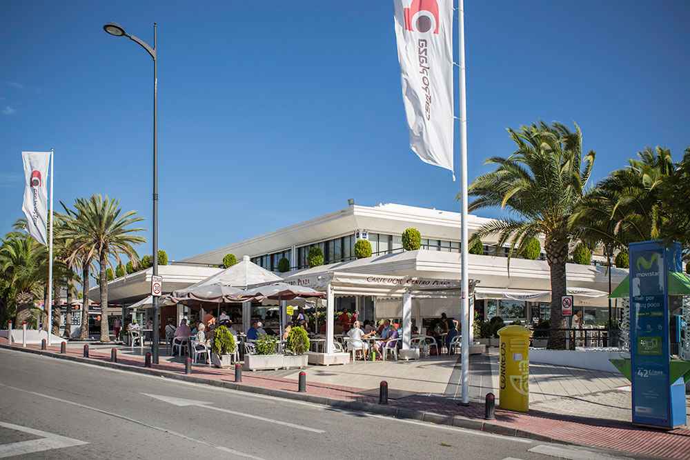 Centro Plaza in Nueva Andalucía